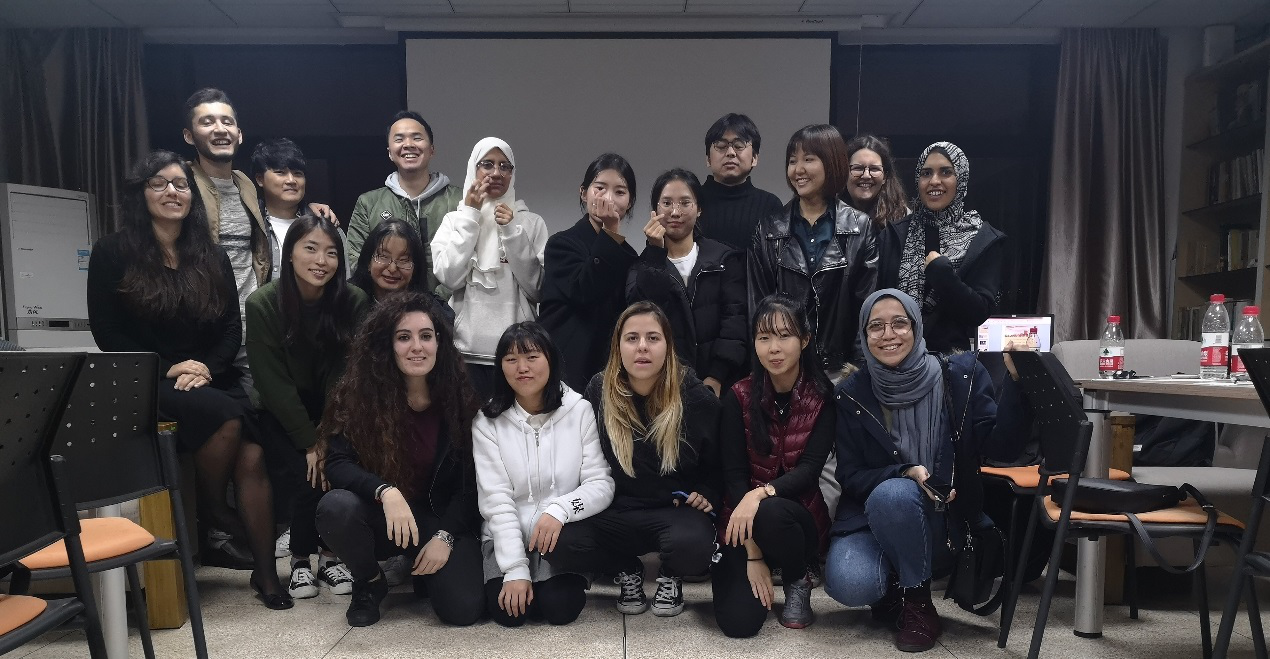 1543825679715000674.png 1543825679715000674.png